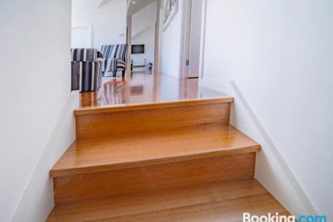 Bayview Loft - Accommodation Search 4