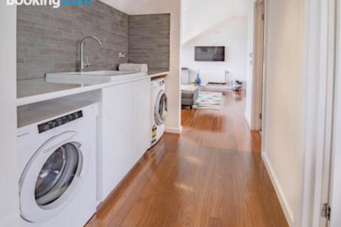 Bayview Loft - Accommodation Search 6