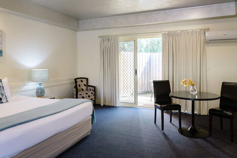Fairways Resort - Accommodation Search 3