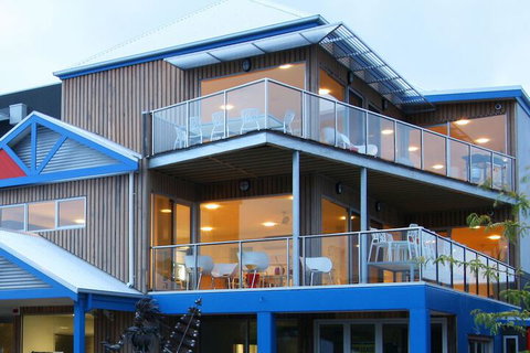 The Island Accommodation - Hostel - Accommodation Search 1