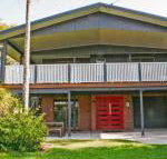 Red Door Beach House Marcoola Beach PET FRIENDLY FOXTEL WIFI 500 BOND Linen Supplied - Accommodation Search