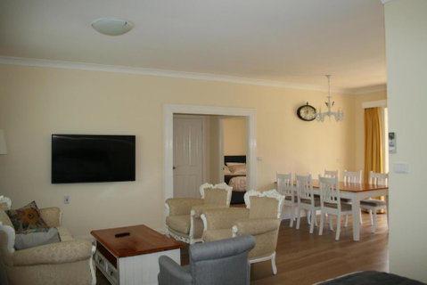 Colins Garden - Accommodation Search 2