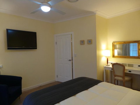 Colins Garden - Accommodation Search 3