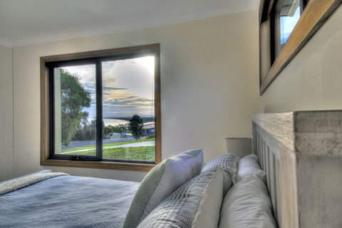 Blue Waves - Accommodation Search 3