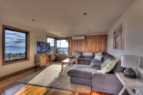 Blue Waves - Accommodation Search 4