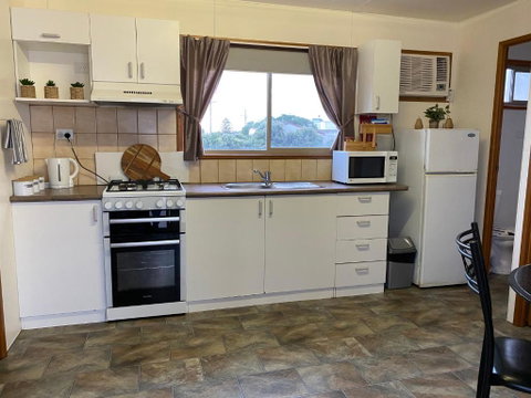 Rocks Retreat Cabin Seal - Accommodation Search 2