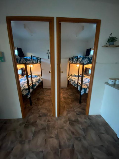 Rocks Retreat Cabin Seal - Accommodation Search 6
