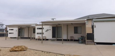 Rocks Retreat Cabin Dolphin - Accommodation Search 3