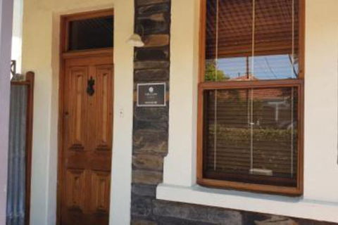 Salty Eyre Glenelg - Accommodation Search 0