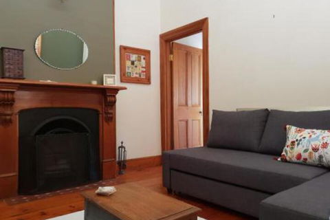 Salty Eyre Glenelg - Accommodation Search 6