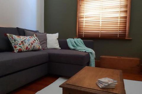 Salty Eyre Glenelg - Accommodation Search 5