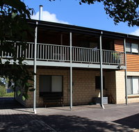 Waterside View - Accommodation Search