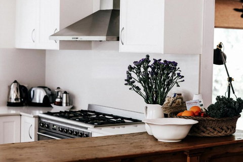 Braebrook Stunning Farm House! - Accommodation Search 6