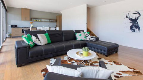 ST ANDREWS BEACH APARTMENT 4.01 - Accommodation Search 4