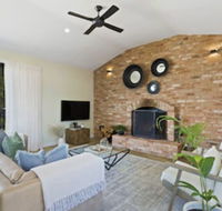 Embracing Evandale - Accommodation Search
