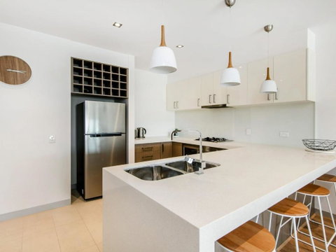 NORTH POINT RETREAT MORNINGTON - Accommodation Search 3