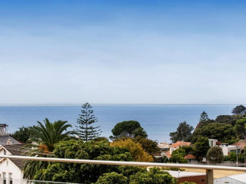 NORTH POINT RETREAT MORNINGTON - Accommodation Search 4