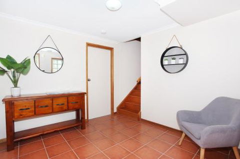 Campbell 7 Studio - Accommodation Search 5