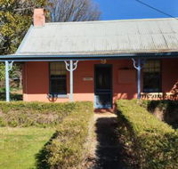 Redruth 2 bedroom cottage situated in wandiligong - Accommodation Search