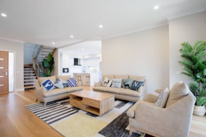 Ashburton VIC Accommodation Search