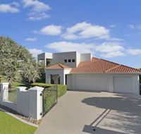 Castaways Beachside Family Retreat 44 Driftwood Drive - Accommodation Search