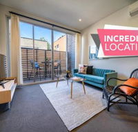 Floral on Frew Heart of the CBD Wifi Netflix - Accommodation Search