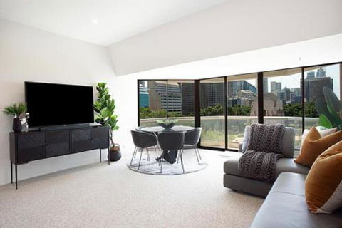THE HYDEAWAY LUXE HYDE PARK CITY APARTMENT Hosted By LAbode Accommodation - Accommodation Search 7