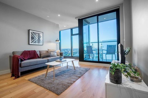 Sweet Apartment At Centro Melbourne - Accommodation Search 1