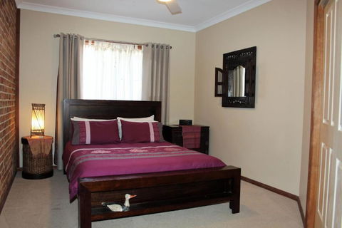 SERENITY - Accommodation Search 6