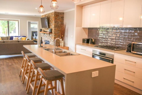 Amaroo - Accommodation Search 1