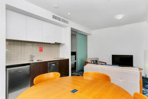 Harbour Lights Apartments - Accommodation Search 1