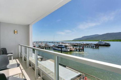 Harbour Lights Apartments - Accommodation Search 3