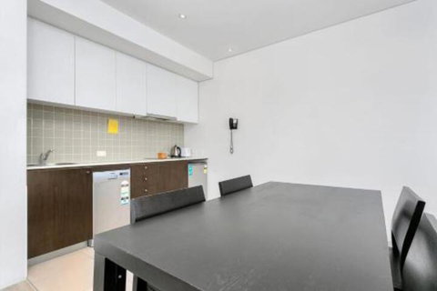 Harbour Lights Apartments - Accommodation Search 5