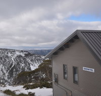 Snowtel 4 - Accommodation Search