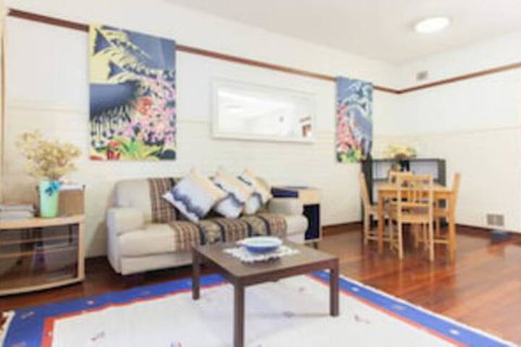 B4 Apartment Close To Perth UWA - Accommodation Search 0