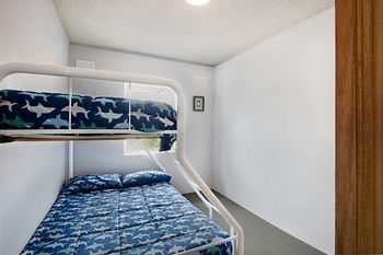 Dolphin Court 15 - Accommodation Search 6