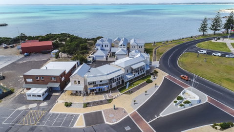 Aloha Waterfront Properties - Accommodation Search 0