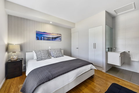 Aloha Waterfront Properties - Accommodation Search 2