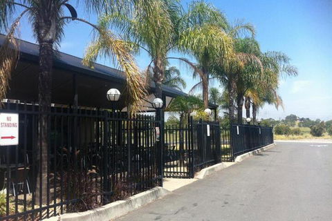 Prospect Hotel Motel - Accommodation Search 4