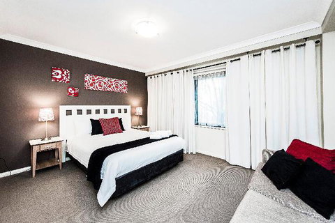 AirExec Apartments - Accommodation Search 3