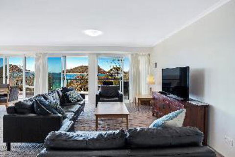 3 Bedroom Apartment Albacore Unit 6 12 Ondine Close - Accommodation Search 1