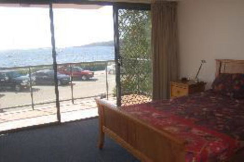 3 Bedroom House Shoal Bay Palm Beach - Accommodation Search 3