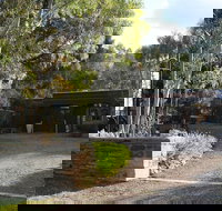 William Hunt's Retreat - Redwood Studio - Accommodation Search