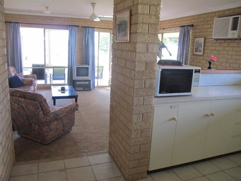 Kalbarri Riverfront Unit - Accommodation Search 4