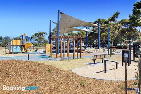 Beachcomber1 - Accommodation Search 3