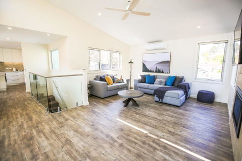 A Pear Tree Loft - Accommodation Search 3