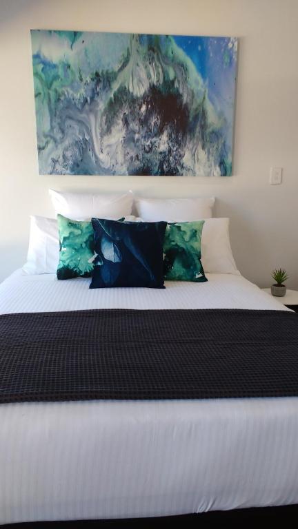 The Avenue Inn - Accommodation Search 3