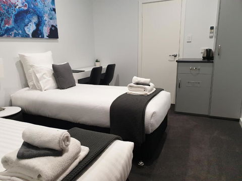 The Avenue Inn - Accommodation Search 4
