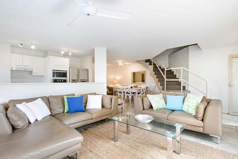 Alderly Apartment 11 - Accommodation Search 3