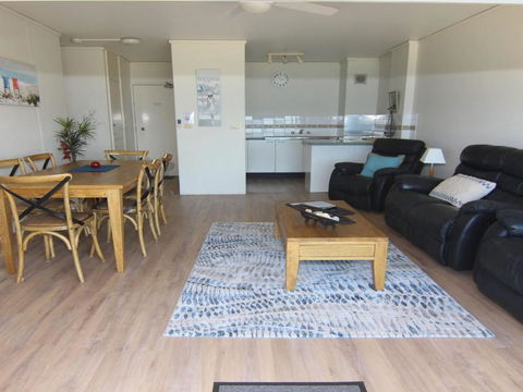 Oceanic 28 On The Beach! - Accommodation Search 2